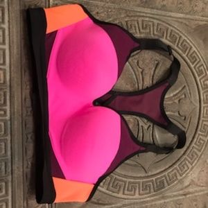 Victoria Secret Sports Bra 34B
